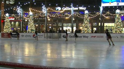 Chicago ice skating near me: Ice rink inside Wrigley Field opens during ...