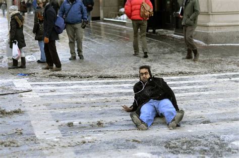 Watch a bunch of videos of people falling in the snow and slipping on ice – BGR