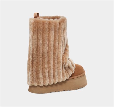 UGG® Classic Short Sherpa Corduroy Boot for Women | UGG® EU