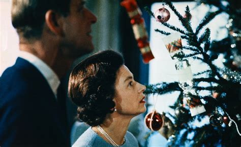 15 Photos Of Royals Loving Christmas