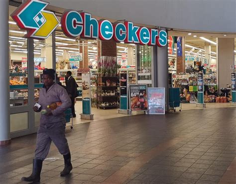 Checkers trials SA’s first cashierless grocery store - Moneyweb