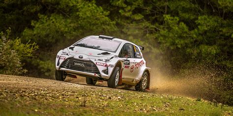 Toyota Yaris: Road car v Rally car - Photos