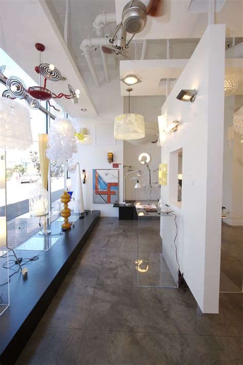 Urban Lighting Showroom Image. | Lojas de iluminação, Interiores, Loja ...