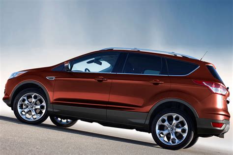 2014 Ford Escape Reviews - Research Escape Prices & Specs - MotorTrend