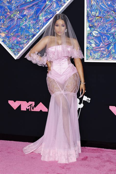 Nicki Minaj Is a Barbie Bride in Lacy Gown at the 2023 MTV Video Music ...