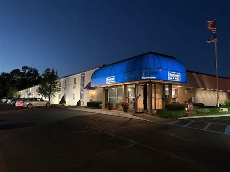 TRAVELODGE INN & SUITES BY WYNDHAM ALBANY AIRPORT $60 ($̶8̶4̶) - Updated 2023 Prices & Hotel ...