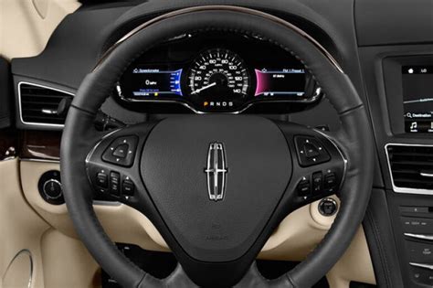 2019 Lincoln MKT: 49 Interior Photos | U.S. News