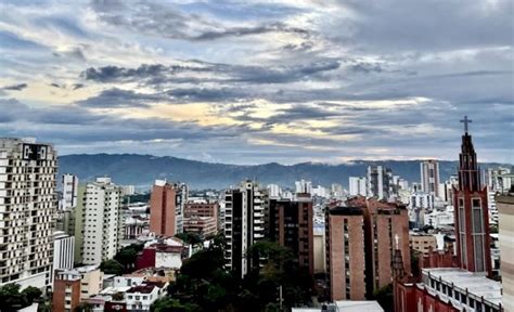 Colombia Road Trip 2021: Beautiful Bucaramanga - Latitude Adjustment