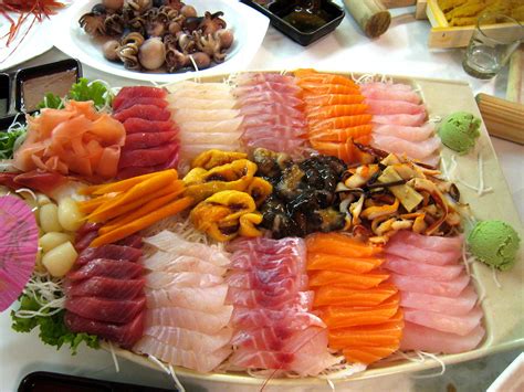 large sashimi platter at Pacific Fish | i ate all the salmon… | Flickr