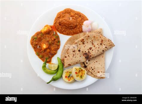 Dahl indian food hi-res stock photography and images - Alamy