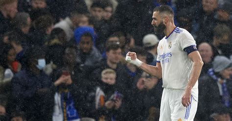 Karim Benzema celebrates his goal against Chelsea for Real Madrid ...