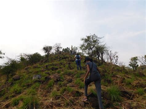 Went trekking to Pyramid Hills, Shivanasamudra « Suramya's Blog