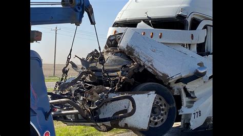 At least 6 killed in crashes on I-55 south of Springfield, IL | ksdk.com