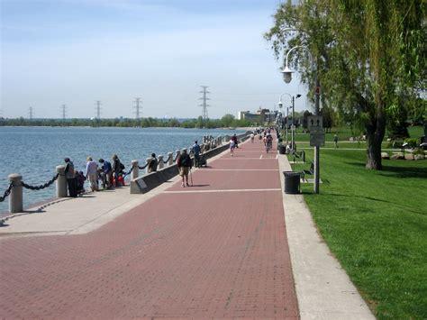 Spencer Smith Park on Burlington's waterfront in Ontario, Canada image ...