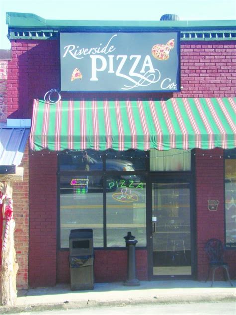 Riverside Pizza ready for 2021 – The White River Current