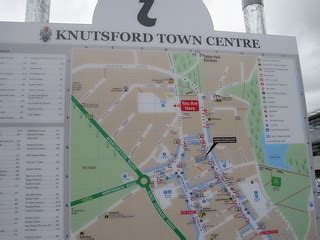 Here in Knutsford Town Centre IMG_0120 | In Tatton Street a … | Flickr