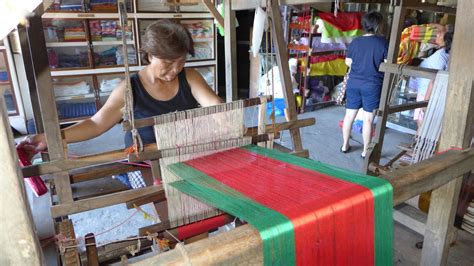 Pork in the Road: Rowilda's Handloom Weaving -- keeping the colourful ...