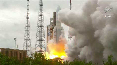 Europe’s Ariane-5 rocket blasts off into space one last time | Sawt ...