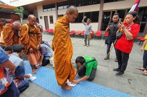 Di Balik Peristiwa 32 Biksu Jalan Kaki ke Indonesia, Kerajaan Sriwijaya Sudah Jadi Magnet Biksu ...