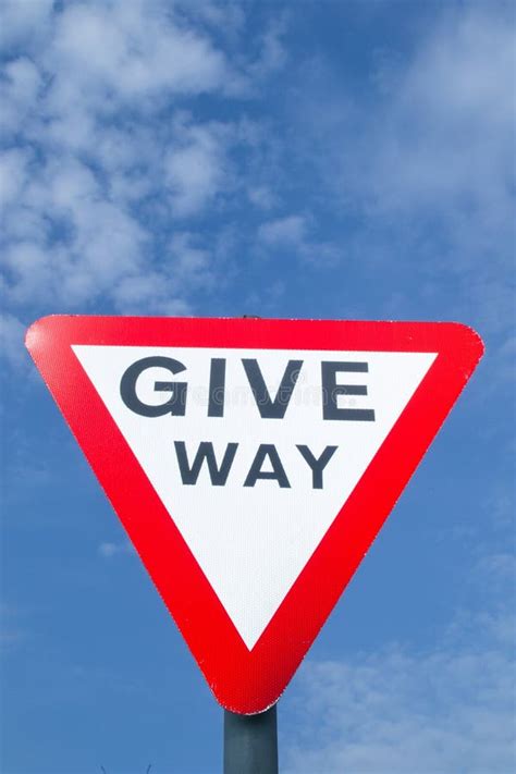 British Give Way Road Sign. Stock Photo - Image of blue, steel: 2316122