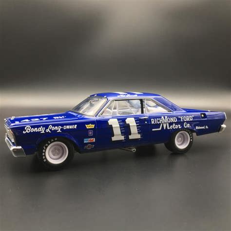 UNIVERSITY OF RACING LEGENDS – All Scale Diecast Collectibles LLC