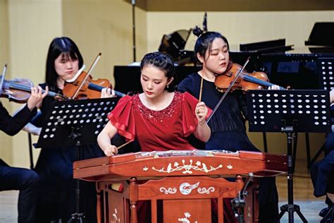 Dulcimer Duo Promote Charm of Yangqin via Short Videos - All China ...