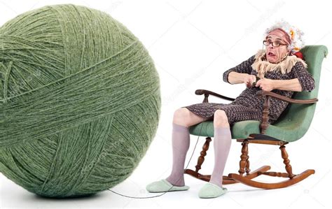 Funny old lady knit with huge ball of yarn isolated on white — Stock ...