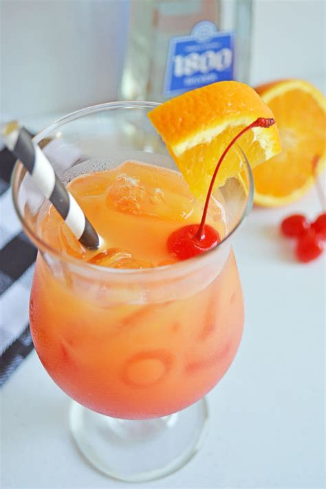 Tequila Sunrise Cocktail Recipe | Tequila sunrise cocktail, Tequila ...