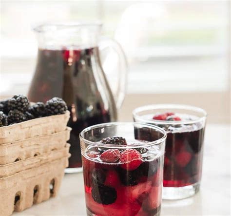 Berry Sangria | Kitchen Confidante