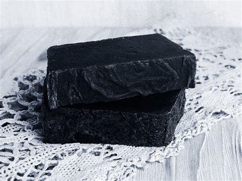 Coal tar for psoriasis: Safety, effectiveness, uses, and more