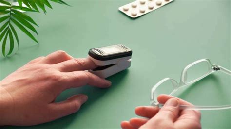 COVID-19: What is a pulse oximeter and how to use it? Step-by-step guide