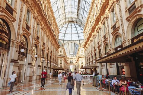 History of Galleria Vittorio Emanuele II next to the Duomo in Milano ...