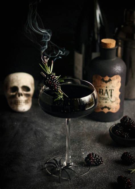 13 Best Black Cocktails to Drink