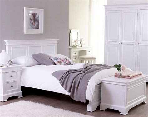 Bedroom With White Furniture Decorating Ideas