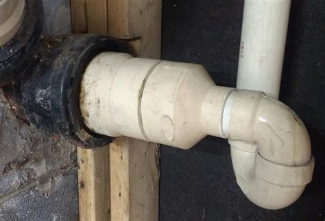 Plumbing – How to remove this PVC to cast iron adapter – Love & Improve Life