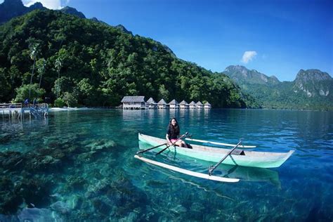 Pantai Ora in Pulau Seram, Maluku Islands