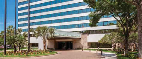 International Drive Orlando Hotels - Embassy Suites Orlando