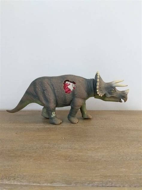 Vintage 1993 Kenner Jurassic Park Toy Triceratops Action - Etsy