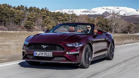 Ford Mustang Convertible (2017 - ) review | AutoTrader