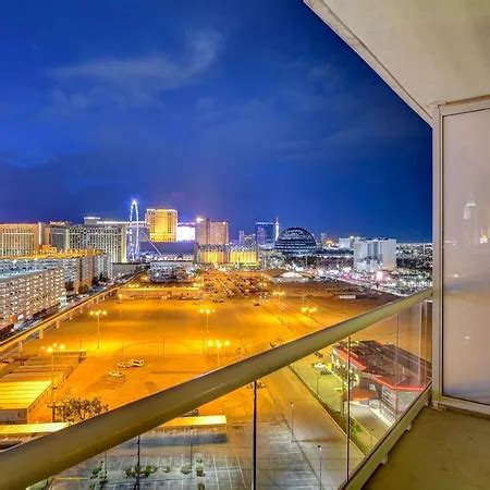 Msg Sphere View At Mgm Signature Studio Deluxe Las Vegas - Rooms Review, Location, Price From ...