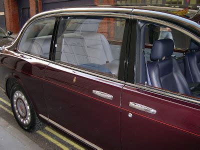 BENTLEY SPOTTING: Bentley State Limousine Interior