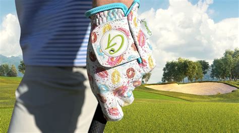 Golf Wear: The Perfect Outfit for a Game on the Green – Gimmie Golf Co.