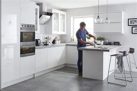 The FAB new B&Q kitchen range is out... | Kitchen layout, Modern kitchen design, Kitchen interior