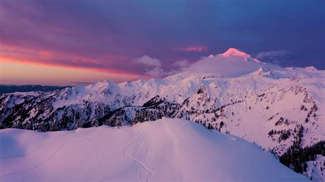 Northwest Aerial Photography Mount Baker Sunrise Alpenglow.jpg