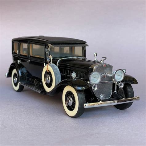 Franklin Mint - 1930 Al Capone Cadillac V16 Imperial Sedan - Catawiki