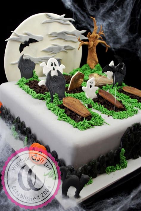 12 best Graveyard Cakes images on Pinterest | Graveyard cake, Halloween cakes and Halloween ...