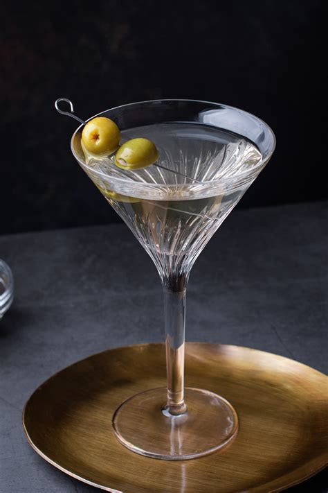 Dirty Martini Recipe - Insanely Good