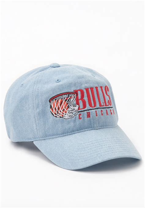 Mitchell & Ness Chicago Bulls Swish Strapback Dad Hat | PacSun ...