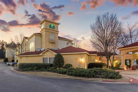 La Quinta Inn & Suites by Wyndham Birmingham Homewood | Homewood, AL Hotels