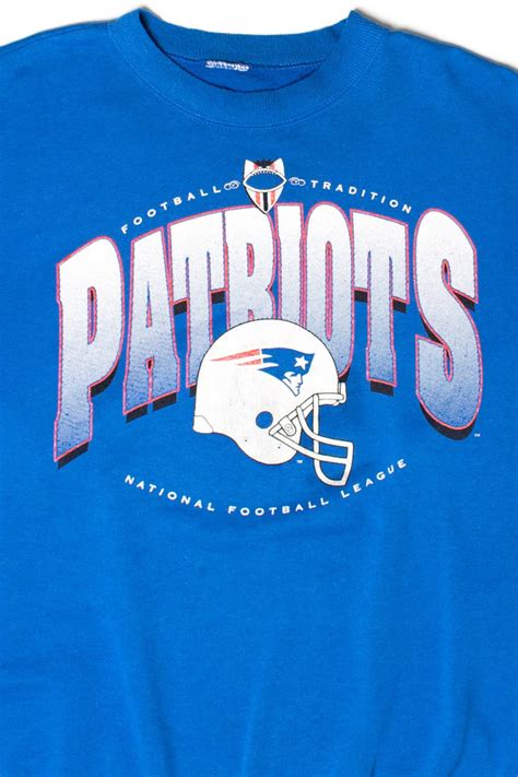 Vintage New England Patriots Football Tradition Sweatshirt (1990s) - Ragstock.com